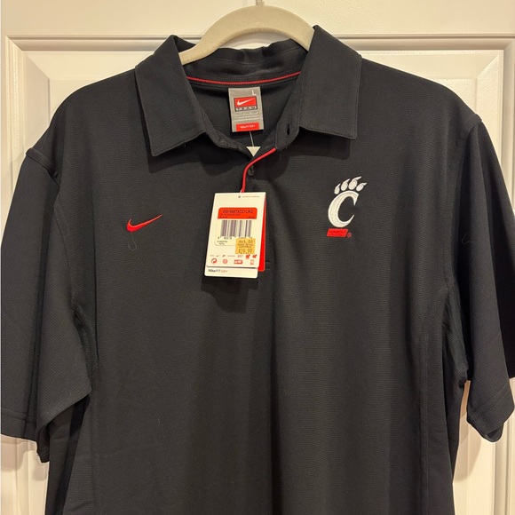 Nike Cincinnati Bearcats Dri Fit Men’s Polo Shirt. Size L. NWT. - Picture 1 of 4